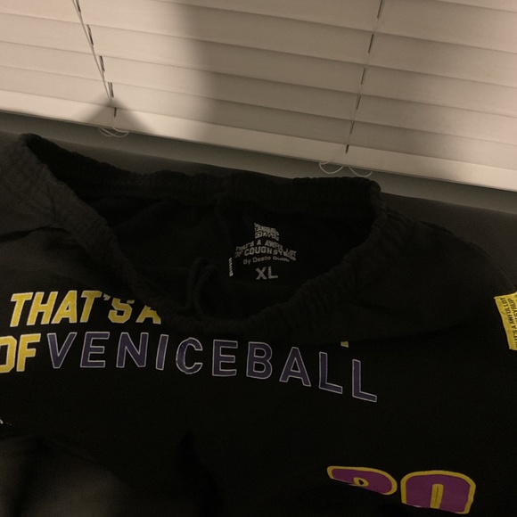 Awful Lot of Cough Syrup Venice Ball Black Shorts Size XL Brand New - Picture 2 of 4